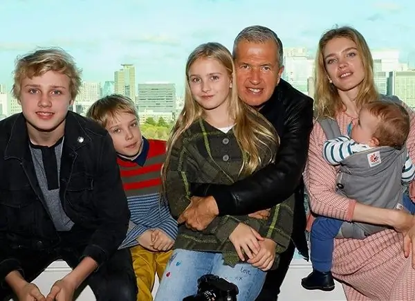 Natalia Vodianova met haar familie