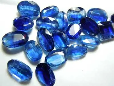 Kyanite: stone properties, appearance, compatibility with the signs of the zodiac