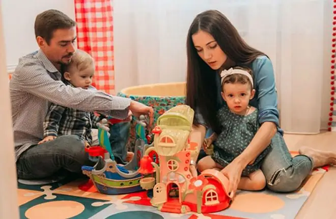 Denis Nikiforov with his family