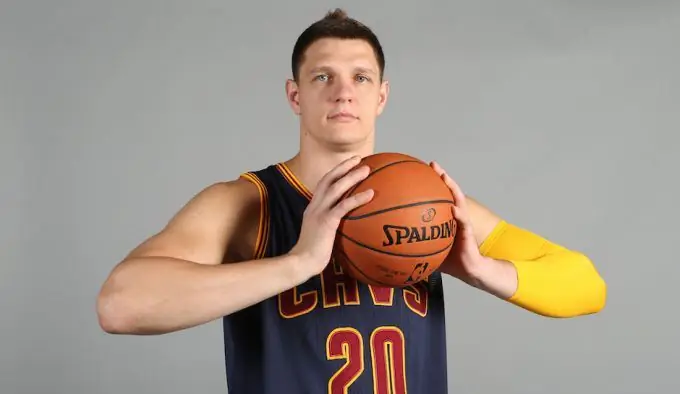 Timofey Mozgov: biografie van een basketbalspeler