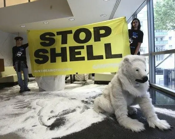 Where Greenpeace activists set up a snow capsule