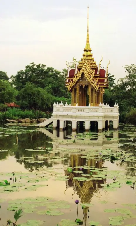 Shinto shrine - isang lugar ng apila at panalangin sa mga espiritu para sa tulong