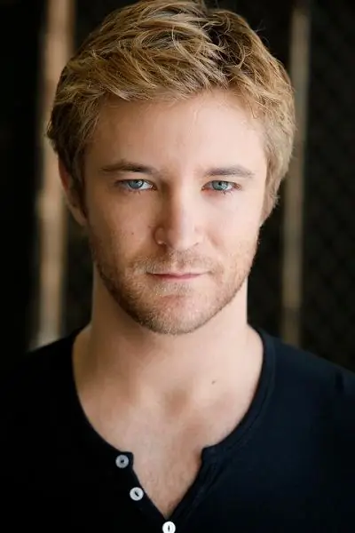 Michael Welch na wasifu wake