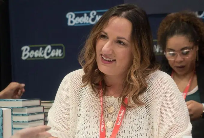 Jennifer Armentrout: biografia, carrera i vida personal