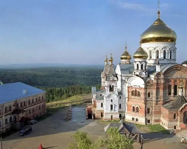 Qanday qilib ular monastirda yashaydilar