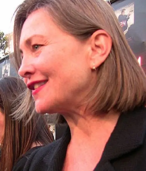 Cherry Jones Larawan: Kristin Dos Santos / Wikimedia Commons