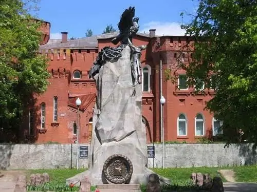 Hur man kommer till monumenten från det patriotiska kriget 1812