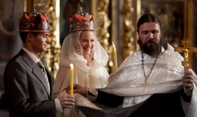 Como organizar um casamento na igreja