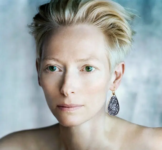 Catherine Matilda Swinton dari Kimmerheim (lahir 5 November 1960)