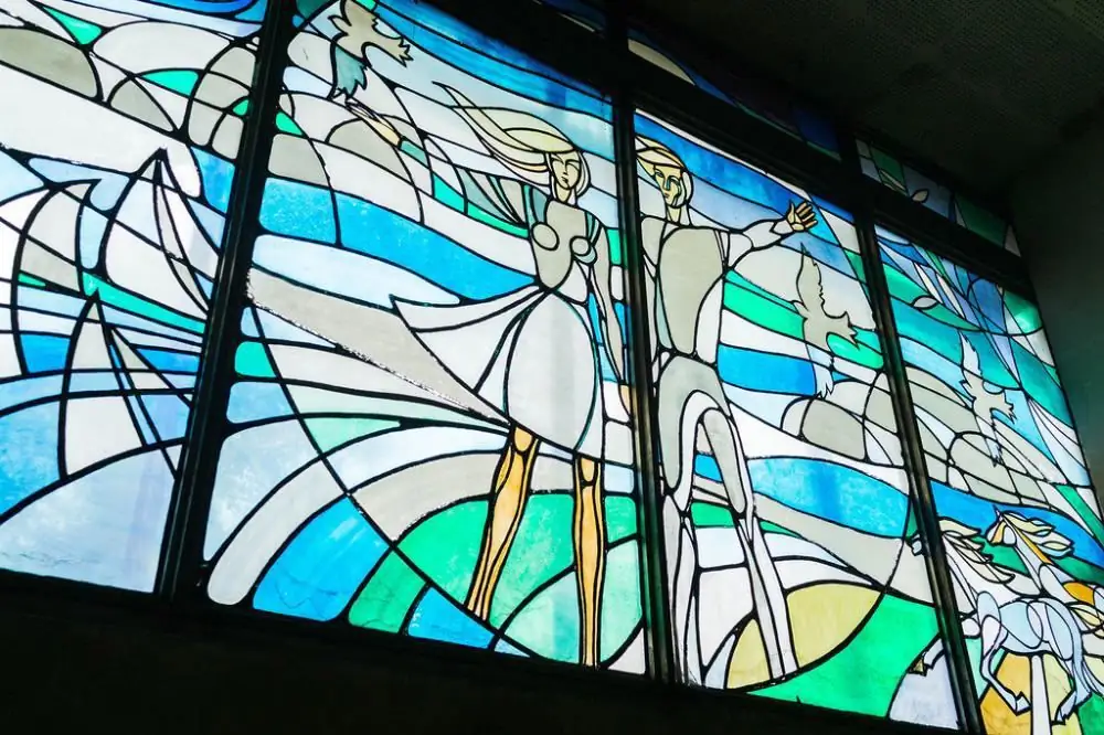 The history of stained glass in Russia and the world