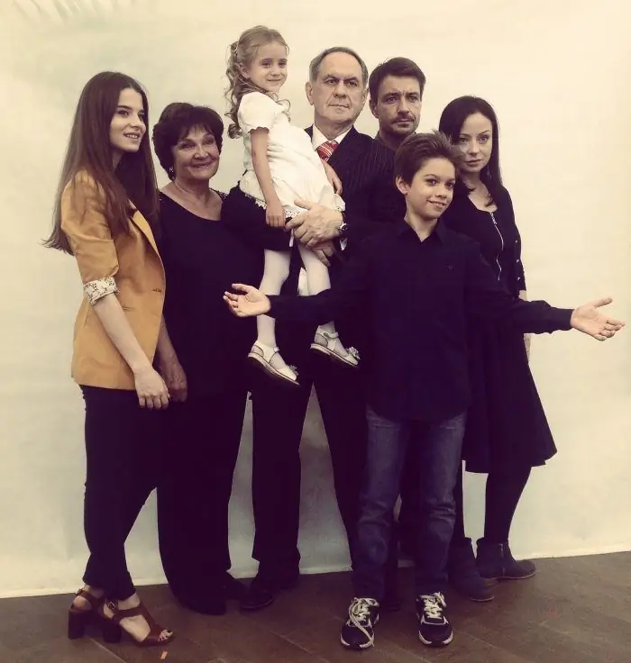 Valery Afanasyev con la sua famiglia